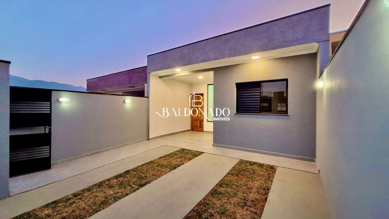 Imagem Casa com 3 Quartos à Venda, 100 m² em Centro - Extrema Imagem Casa com 3 Quartos à Venda, 100 m² em Centro - Extrema