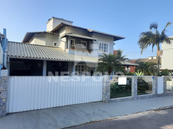 Imagem Casa com 3 Quartos à Venda, 348 m² em Praia Dos Amores - Balneario Camboriu Imagem Casa com 3 Quartos à Venda, 348 m² em Praia Dos Amores - Balneario Camboriu