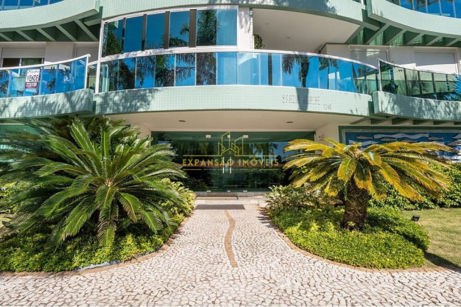 Imagem Imóvel com 3 Quartos à Venda, 185 m² em Jurerê - Florianópolis Imagem Imóvel com 3 Quartos à Venda, 185 m² em Jurerê - Florianópolis