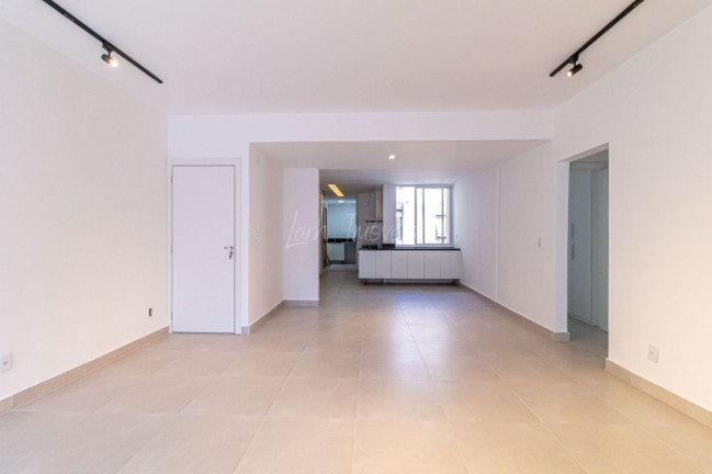 Imagem Apartamento com 3 Quartos à Venda, 133 m² em Copacabana - Rio De Janeiro