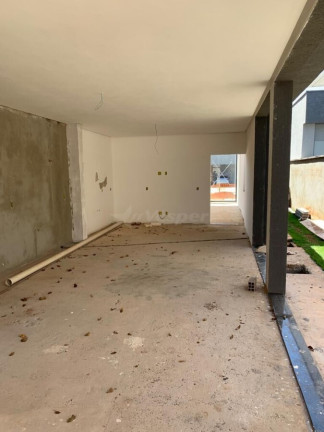Imagem Casa com 4 Quartos à Venda, 218 m² em Residencial Goiânia Golfe Clube - Goiânia Imagem Casa com 4 Quartos à Venda, 218 m² em Residencial Goiânia Golfe Clube - Goiânia