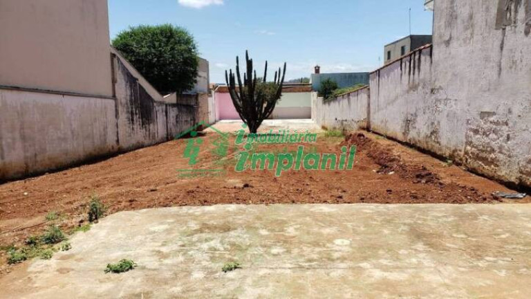 Imagem Terreno à Venda, 450 m² em Vila Santa Terezinha - Várzea Paulista Imagem Terreno à Venda, 450 m² em Vila Santa Terezinha - Várzea Paulista