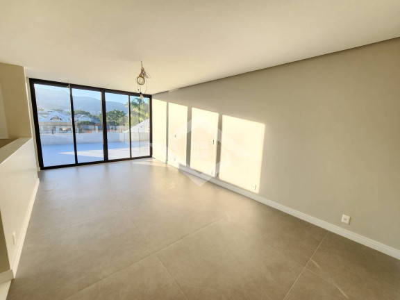 Imagem Casa com 5 Quartos à Venda, 380 m² em Barra Da Tijuca - Rio De Janeiro Imagem Casa com 5 Quartos à Venda, 380 m² em Barra Da Tijuca - Rio De Janeiro