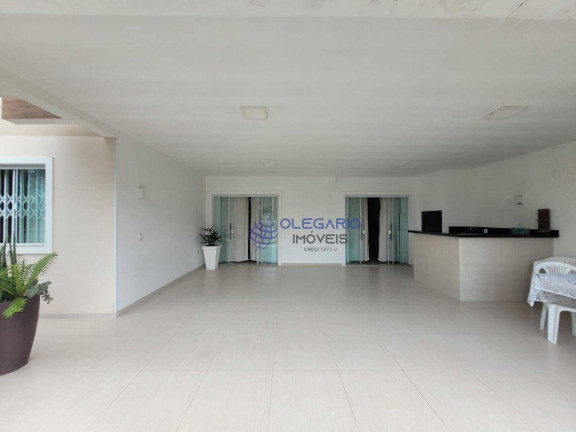 Imagem Sobrado com 4 Quartos à Venda, 233 m² em Armação - Penha Imagem Sobrado com 4 Quartos à Venda, 233 m² em Armação - Penha
