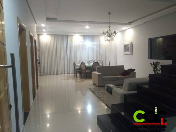Imagem Casa com 5 Quartos à Venda, em Parque Vivaldi Leite Ribeiro - Poços De Caldas Imagem Casa com 5 Quartos à Venda, em Parque Vivaldi Leite Ribeiro - Poços De Caldas