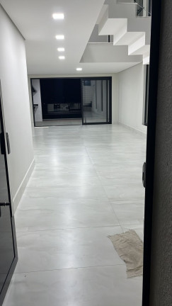Imagem Casa com 3 Quartos à Venda, 200 m² em Suru - Santana De Parnaíba Imagem Casa com 3 Quartos à Venda, 200 m² em Suru - Santana De Parnaíba