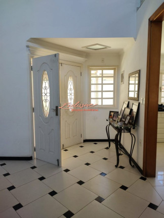 Imagem Sobrado com 3 Quartos à Venda, 380 m² Imagem Sobrado com 3 Quartos à Venda, 380 m²