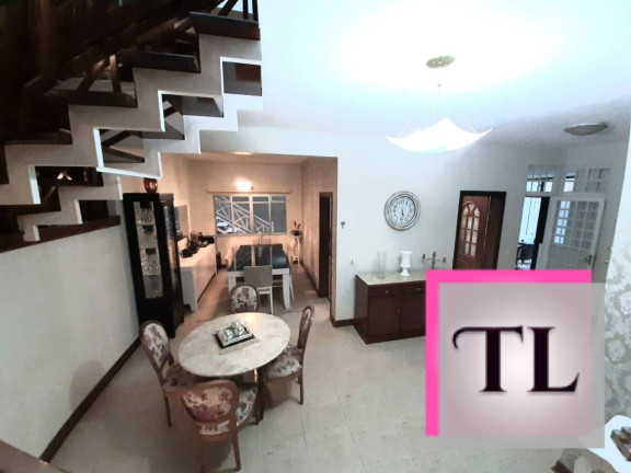 Imagem Casa com 3 Quartos à Venda, 270 m² em Jardim Centenário - Poços De Caldas Imagem Casa com 3 Quartos à Venda, 270 m² em Jardim Centenário - Poços De Caldas