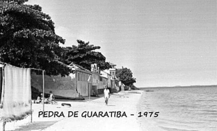 Imagem Imóvel com 2 Quartos à Venda, 70 m² em Pedra De Guaratiba - Rio De Janeiro Imagem Imóvel com 2 Quartos à Venda, 70 m² em Pedra De Guaratiba - Rio De Janeiro