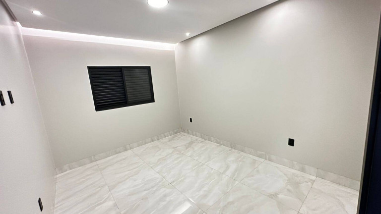 Imagem Casa com 3 Quartos à Venda, 328 m² em Turista Ii - Caldas Novas Imagem Casa com 3 Quartos à Venda, 328 m² em Turista Ii - Caldas Novas
