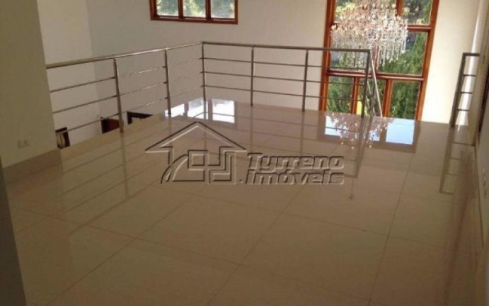 Imagem Imóvel com 5 Quartos à Venda, 1.750 m² em Piracangaguá - Taubaté Imagem Imóvel com 5 Quartos à Venda, 1.750 m² em Piracangaguá - Taubaté
