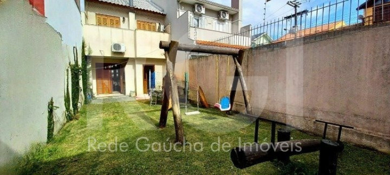 Imagem Casa com 3 Quartos à Venda, 120 m² em Espírito Santo - Porto Alegre Imagem Casa com 3 Quartos à Venda, 120 m² em Espírito Santo - Porto Alegre