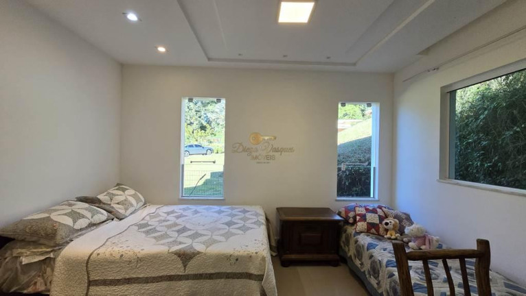 Imagem Casa com 3 Quartos à Venda, 183 m² em Parque Do Imbui - Teresópolis Imagem Casa com 3 Quartos à Venda, 183 m² em Parque Do Imbui - Teresópolis
