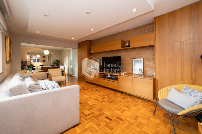 Imagem Apartamento com 2 Quartos à Venda, 126 m² em Moema - São Paulo Imagem Apartamento com 2 Quartos à Venda, 126 m² em Moema - São Paulo