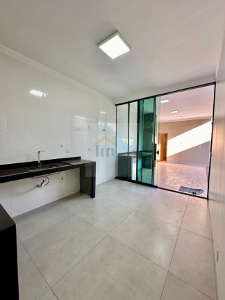 Imagem Casa com 3 Quartos à Venda, 128 m² em Residencial Canadá - Goiânia