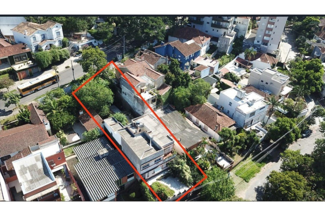 Terreno à Venda, 532 m² em Petrópolis - Porto Alegre
