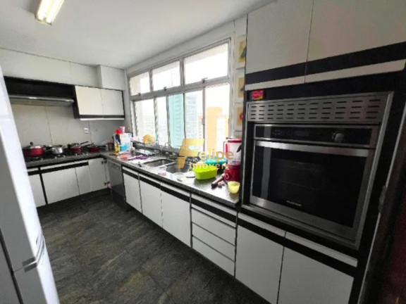Imagem Imóvel com 5 Quartos à Venda, 362 m² em Praia Do Canto - Vitória Imagem Imóvel com 5 Quartos à Venda, 362 m² em Praia Do Canto - Vitória