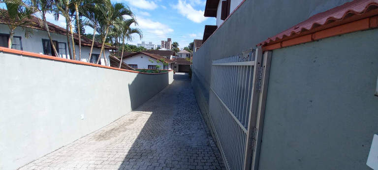 Imagem Casa com 3 Quartos à Venda, 136 m² em Glória - Joinville Imagem Casa com 3 Quartos à Venda, 136 m² em Glória - Joinville
