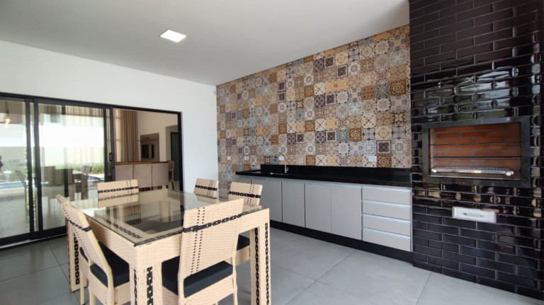 Imagem Casa com 3 Quartos à Venda, 170 m² em Ninho Verde Ii - Pardinho Imagem Casa com 3 Quartos à Venda, 170 m² em Ninho Verde Ii - Pardinho