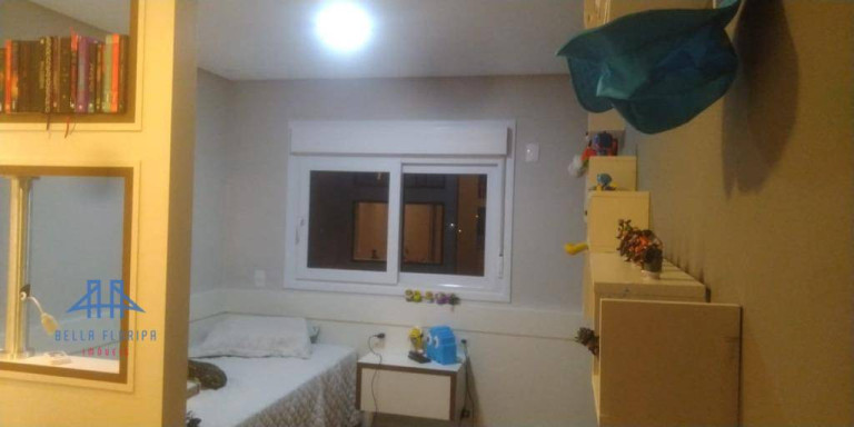 Imagem Casa com 3 Quartos à Venda, 360 m² em São João Do Rio Vermelho - Florianópolis Imagem Casa com 3 Quartos à Venda, 360 m² em São João Do Rio Vermelho - Florianópolis