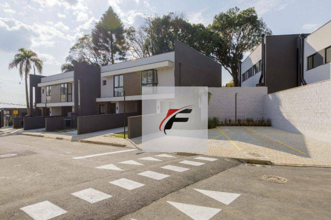 Imagem Sobrado com 3 Quartos à Venda, 158 m² em Pilarzinho - Curitiba Imagem Sobrado com 3 Quartos à Venda, 158 m² em Pilarzinho - Curitiba