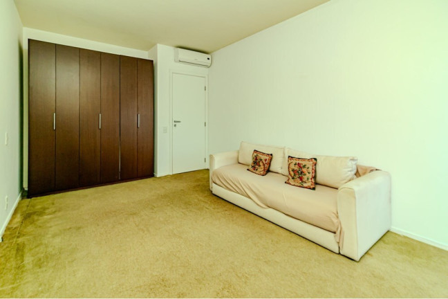 Imagem Apartamento com 3 Quartos à Venda, 177 m² em Centro Histórico - Porto Alegre Imagem Apartamento com 3 Quartos à Venda, 177 m² em Centro Histórico - Porto Alegre