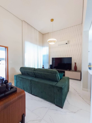 Imagem Casa com 3 Quartos à Venda, 320 m² em Taubaté Imagem Casa com 3 Quartos à Venda, 320 m² em Taubaté