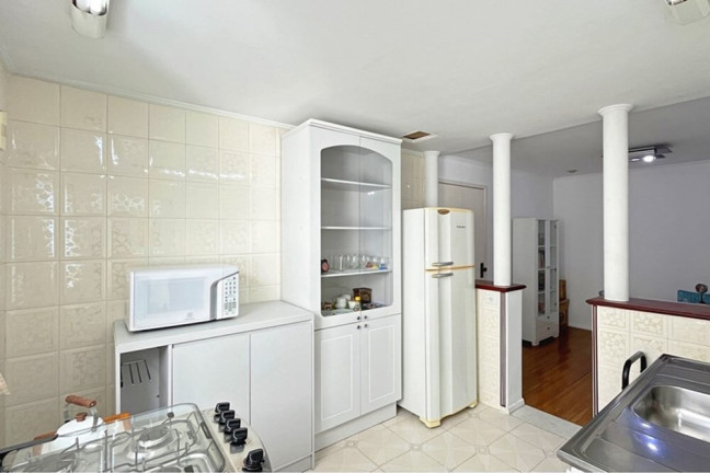 Imagem Imóvel com 1 Quarto à Venda, 61 m² em Cristal - Porto Alegre Imagem Imóvel com 1 Quarto à Venda, 61 m² em Cristal - Porto Alegre