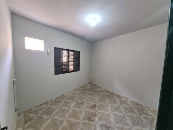 Imagem Casa com 3 Quartos à Venda,  em Canhema - Diadema