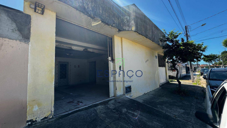 Casa à Venda ou Locação, 200 m² em Lagoa Nova - Natal