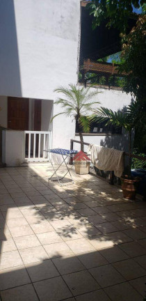 Imagem Casa com 3 Quartos à Venda, 400 m² em Piratininga - Niterói Imagem Casa com 3 Quartos à Venda, 400 m² em Piratininga - Niterói