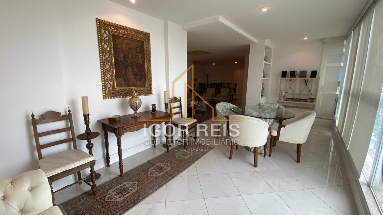 Imagem Apartamento com 3 Quartos à Venda, 158 m² em Centro - Campos Dos Goytacazes Imagem Apartamento com 3 Quartos à Venda, 158 m² em Centro - Campos Dos Goytacazes
