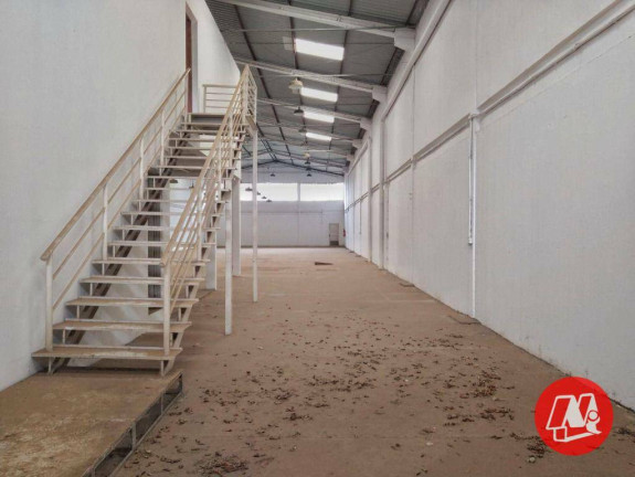 Imagem Galpão para Alugar, 746 m² em São João - Porto Alegre