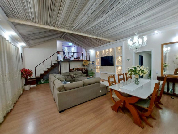 Casa com 4 Quartos à Venda, 806 m² em Quinta Da Barra - Teresópolis