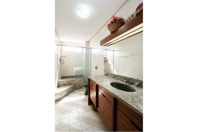Imagem Apartamento com 4 Quartos à Venda, 232 m² em Petrópolis - Porto Alegre Imagem Apartamento com 4 Quartos à Venda, 232 m² em Petrópolis - Porto Alegre