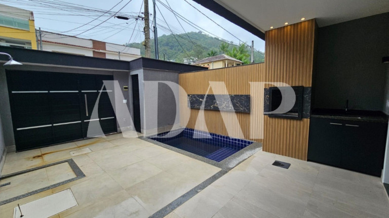 Imagem Casa com 3 Quartos para Alugar, 160 m² em Vargem Grande - Rio De Janeiro
