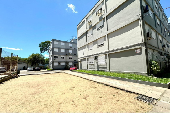Imagem Imóvel com 3 Quartos à Venda, 60 m² em Sarandi - Porto Alegre Imagem Imóvel com 3 Quartos à Venda, 60 m² em Sarandi - Porto Alegre