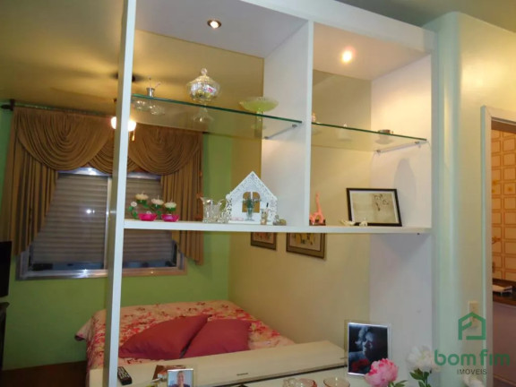 Imagem Apartamento com 1 Quarto à Venda, 33 m² em Cristal - Porto Alegre Imagem Apartamento com 1 Quarto à Venda, 33 m² em Cristal - Porto Alegre