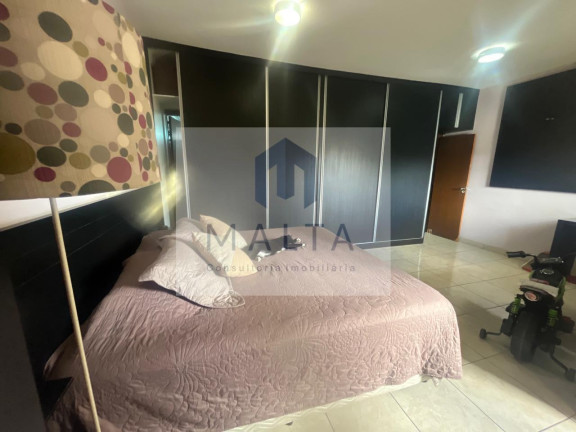 Imagem Casa com 3 Quartos à Venda, 405 m² em São Benedito - Santa Luzia