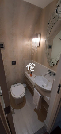 Imagem Apartamento com 3 Quartos à Venda, 257 m² em Icaraí - Niterói Imagem Apartamento com 3 Quartos à Venda, 257 m² em Icaraí - Niterói