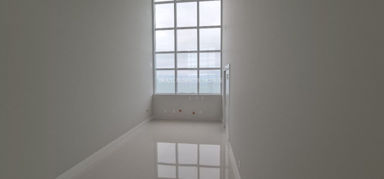 Imagem Imóvel com 4 Quartos à Venda, 227 m² em Centro - Balneário Camboriú Imagem Imóvel com 4 Quartos à Venda, 227 m² em Centro - Balneário Camboriú