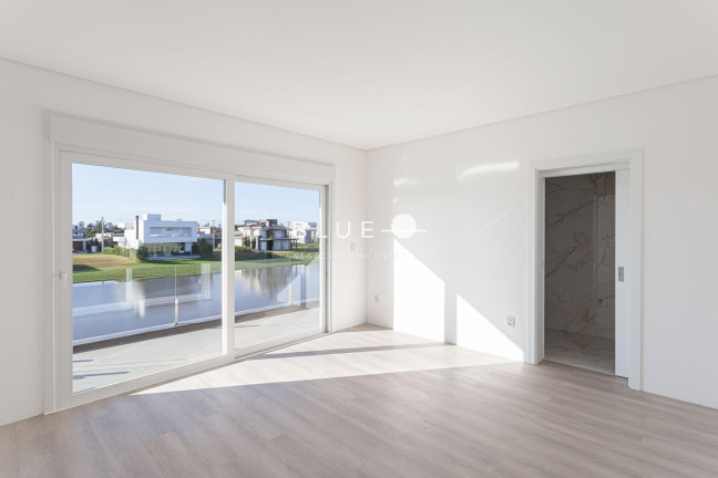 Imagem Casa de Condomínio com 4 Quartos à Venda, 308 m² em Centro - Torres Imagem Casa de Condomínio com 4 Quartos à Venda, 308 m² em Centro - Torres
