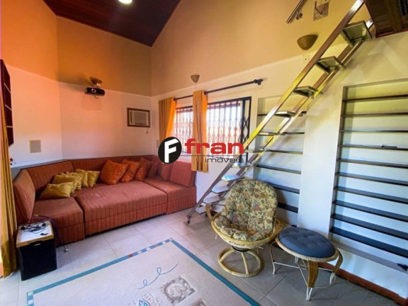 Imagem Casa com 3 Quartos à Venda, 450 m² em Córrego Grande - Florianópolis