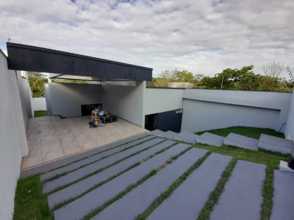 Imagem Casa com 3 Quartos à Venda, 125 m² em Tarumã - Manaus Imagem Casa com 3 Quartos à Venda, 125 m² em Tarumã - Manaus