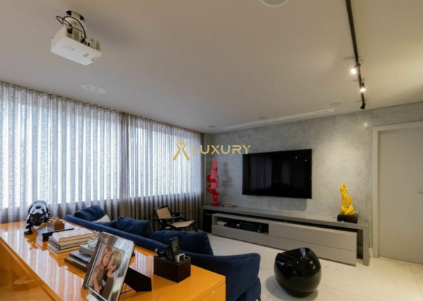 Imagem Imóvel com 4 Quartos à Venda, 276 m² em Belvedere - Belo Horizonte Imagem Imóvel com 4 Quartos à Venda, 276 m² em Belvedere - Belo Horizonte