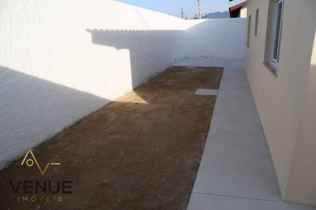 Imagem Casa com 2 Quartos à Venda, 52 m² em Balneário Dos Golfinhos - Caraguatatuba Imagem Casa com 2 Quartos à Venda, 52 m² em Balneário Dos Golfinhos - Caraguatatuba