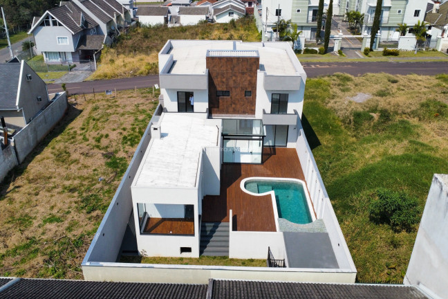 Casa com 4 Quartos à Venda, 339 m² em Santa Felicidade - Curitiba