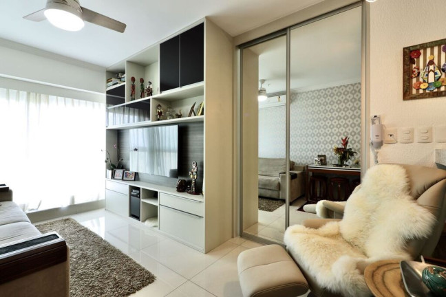 Imagem Imóvel com 1 Quarto à Venda, 45 m² em Cristal - Porto Alegre Imagem Imóvel com 1 Quarto à Venda, 45 m² em Cristal - Porto Alegre