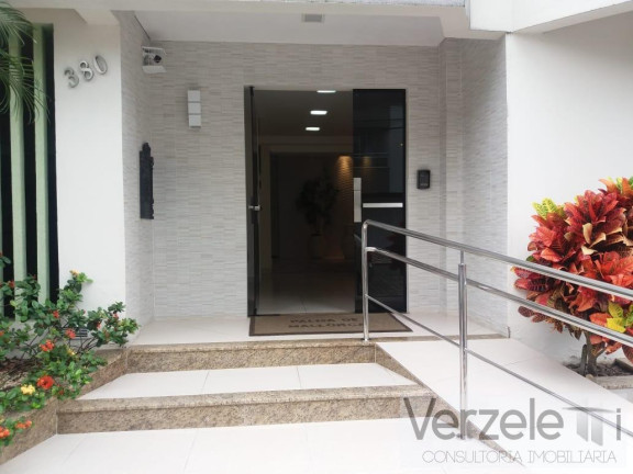 Imagem Apartamento com 2 Quartos à Venda, 126 m² em Centro - Balneário Camboriú