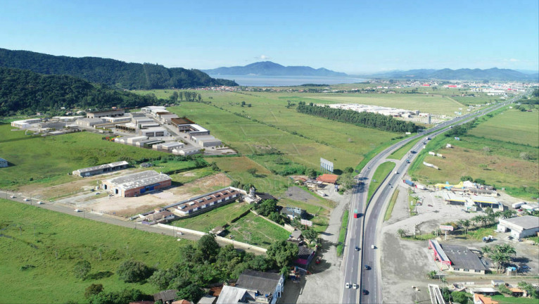 Imagem Terreno à Venda, 1.003 m² em Centro - Porto Belo Imagem Terreno à Venda, 1.003 m² em Centro - Porto Belo